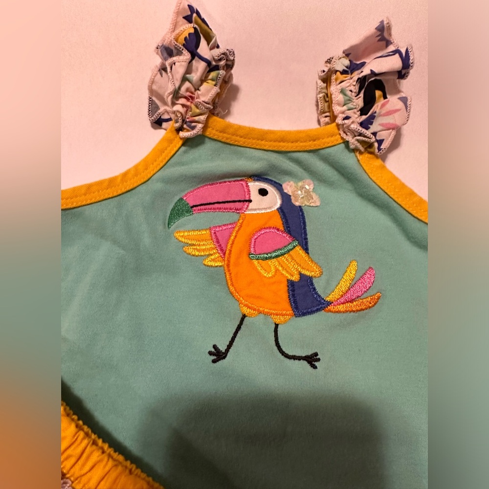 Ricrac & Ruffles Toucan Set - Picture 5 of 12